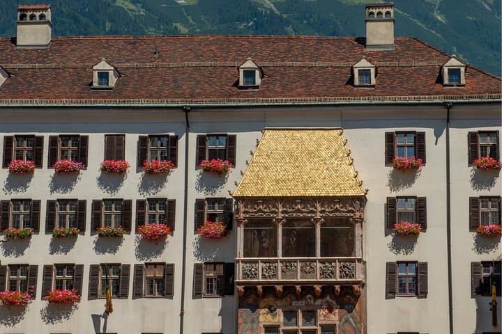 Discover Innsbruck: Self-Guided Scavenger Hunt Through Old Town Highlights photo 4