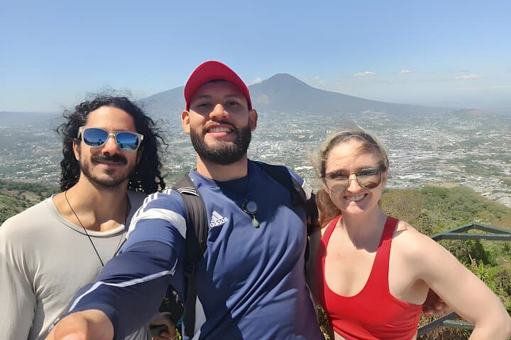 San Salvador Sunrise Hike to 360° Valley Viewpoint photo 6
