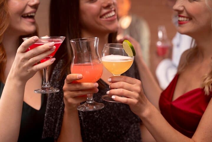 St. Thomas Nightlife: 3-Hour Private Bar-Hopping Experience
