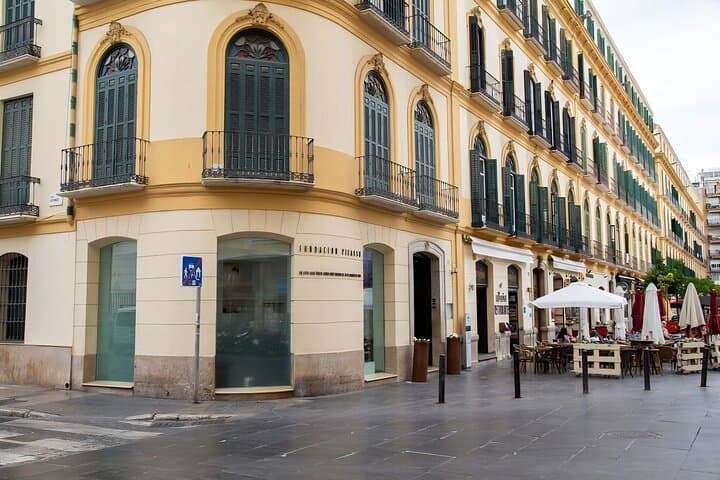 Malaga Flavor Walk: Tapas, Traditions & Port Seafood Tour photo 3