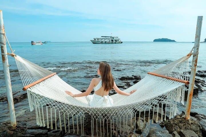 Phu Quoc 4-Island Snorkeling & Hon Thom Cable Car Day Trip