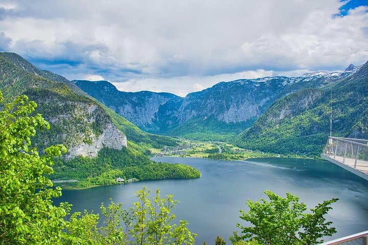 Private Day Trip to Hallstatt & Salzburg from Vienna with Skywalk photo 2