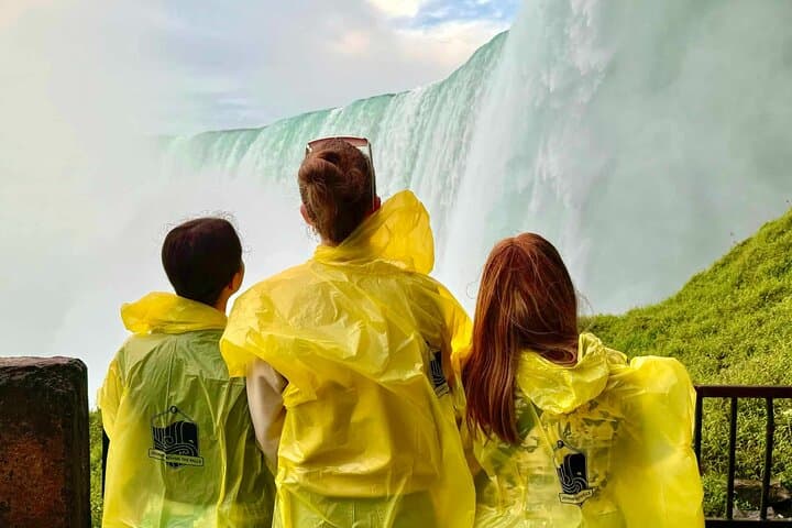 Niagara Falls Day Tour: Hornblower Boat Cruise & Journey Behind the Falls photo 4