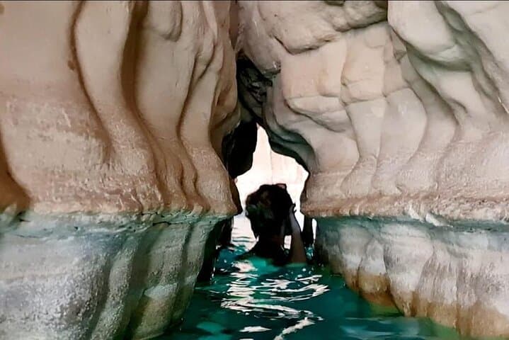 Wadi Shab Adventure: Swim the Canyon, Bimmah Sinkhole & Fins Beach Day Tour photo 2
