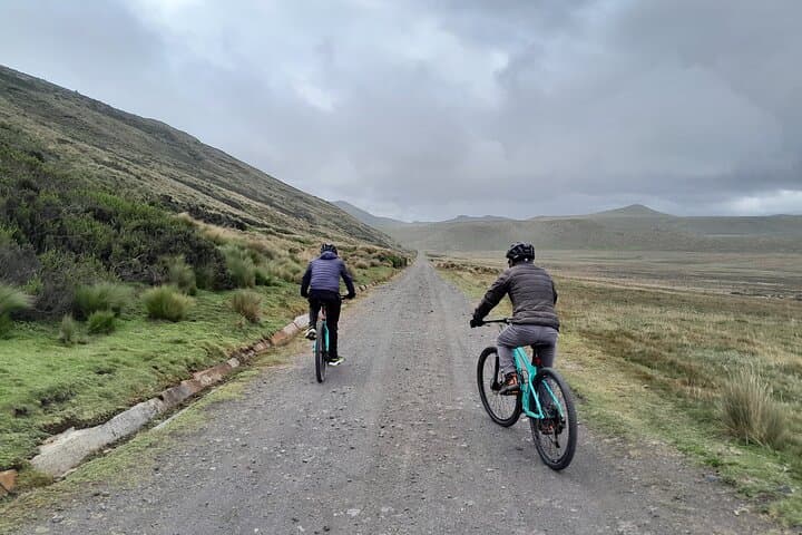 E-Bike Antisana Volcano Exploration Day Trip from Quito photo 6