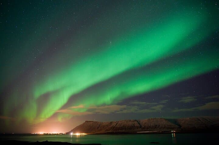 Private 4-Hour Northern Lights Chase from Reykjavik with Expert Guides