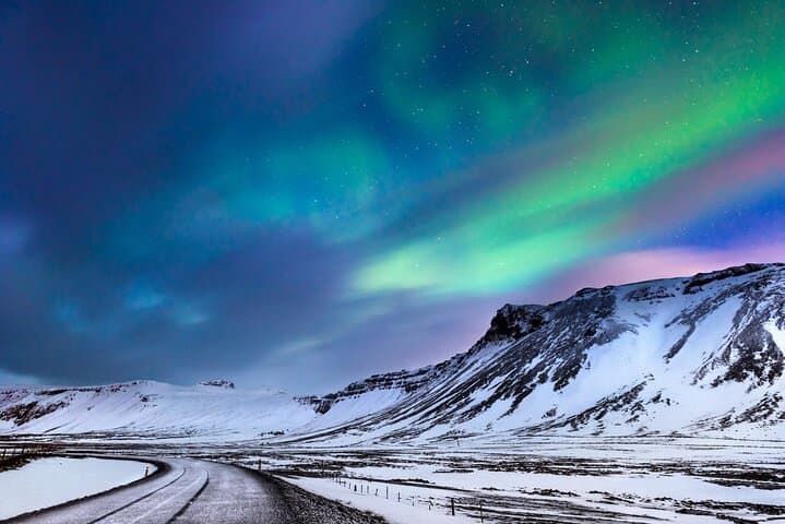 Private 4-Hour Northern Lights Chase from Reykjavik with Expert Guides photo 6