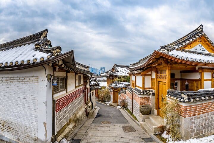 Self-Guided K-Culture Walking Tour of Seoul: Gyeongbokgung to Hongdae photo 5
