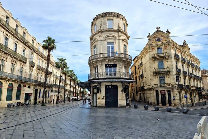 Self-Guided Montpellier Scavenger Hunt: Highlights & Hidden Streets photo 3