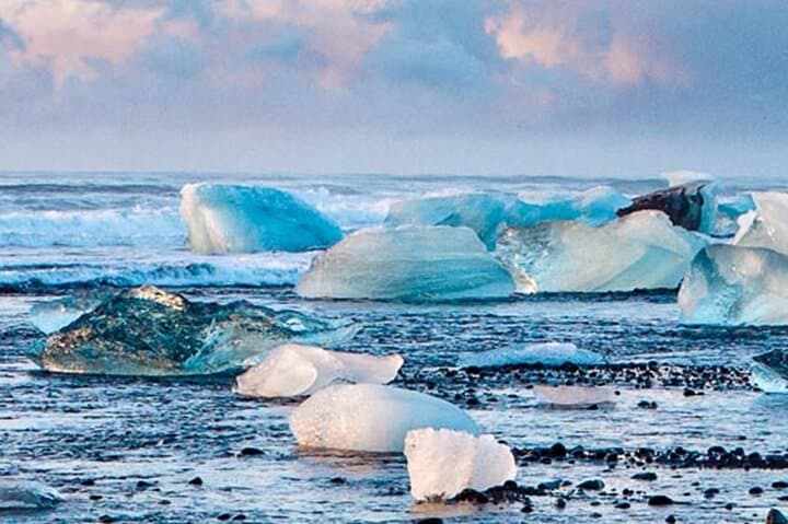 Diamond Beach & Jökulsárlón Private Day Tour — Black Sand, Icebergs & Optional Boat Ride photo 2