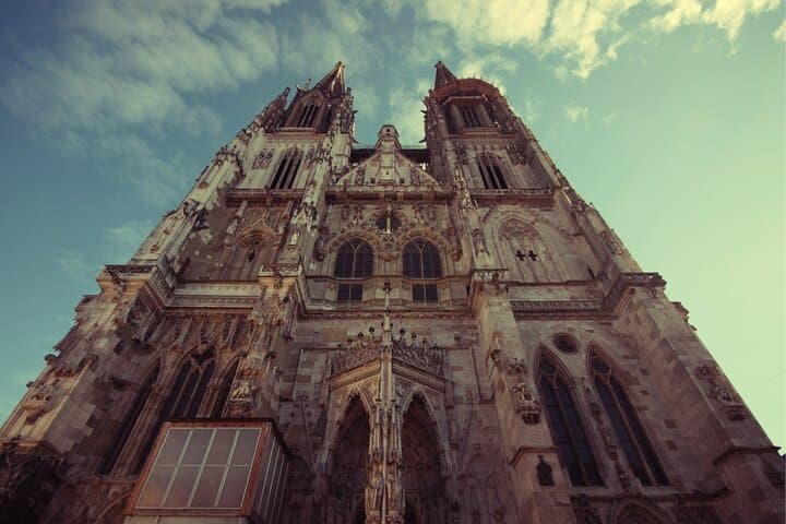 Regensburg Scavenger Hunt: Self-Guided Highlights Walking Tour photo 2