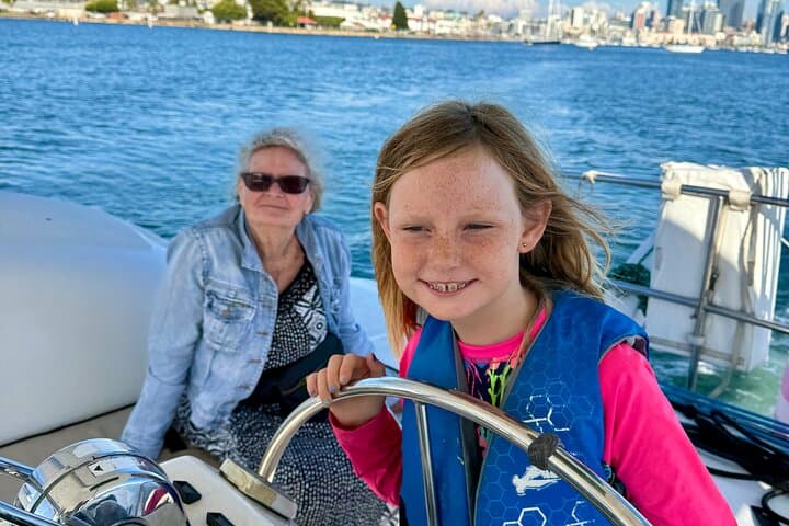 San Diego Catamaran Sailing: 2.5-Hour Small-Group Harbor Cruise with Drinks photo 5