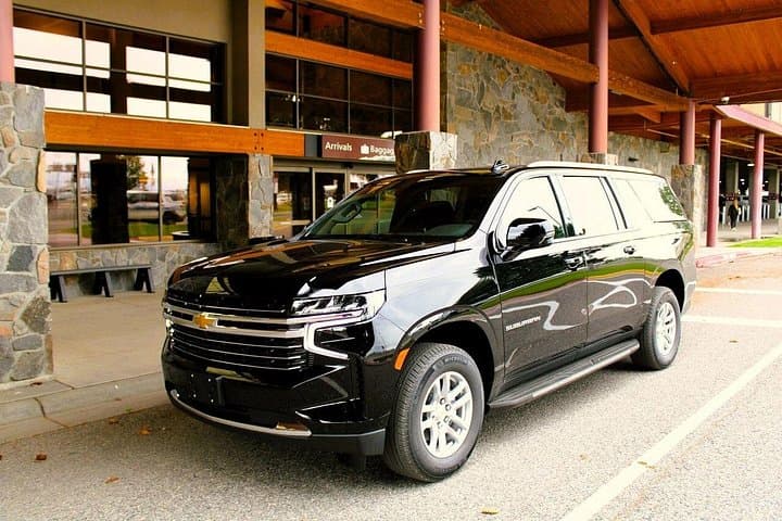 Bozeman Black Bird Limo: Private 4x4 Airport Transfers to Big Sky & Yellowstone photo 3