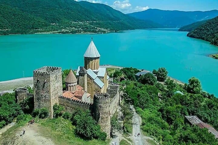 Discover the Georgian Highlands: Ananuri, Gudauri & Kazbegi Day Tour photo 2