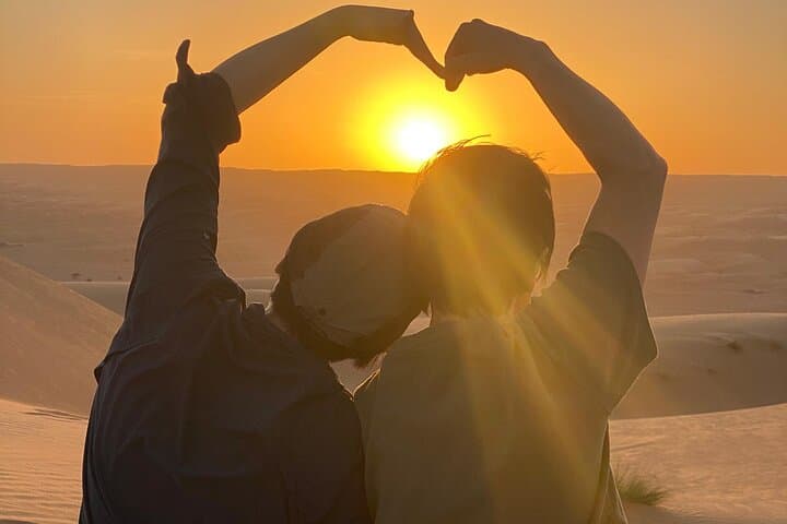 Wadi Bani Khalid & Wahiba Sands: Day Trip from Muscat with Sunset on the Dunes