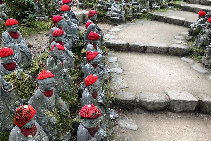 Full-Day Miyajima: Mt. Misen Ropeway, Itsukushima Shrine & Oyster Stalls photo 5