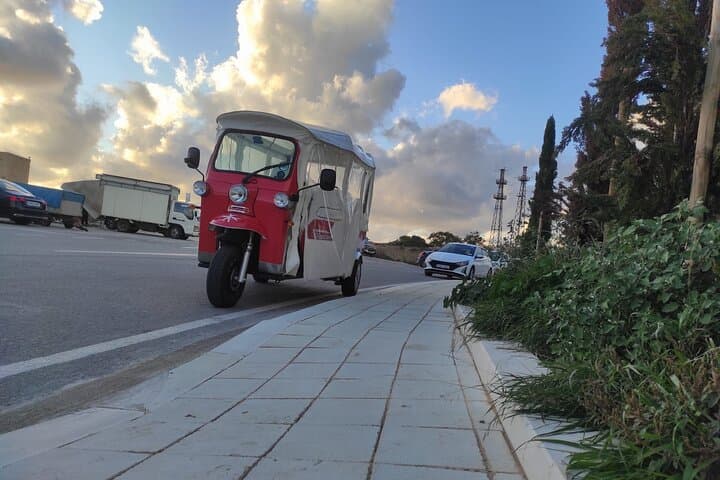 Discover Malta by Tuk Tuk: Mdina, Dingli Cliffs & Buskett Gardens Tour photo 3