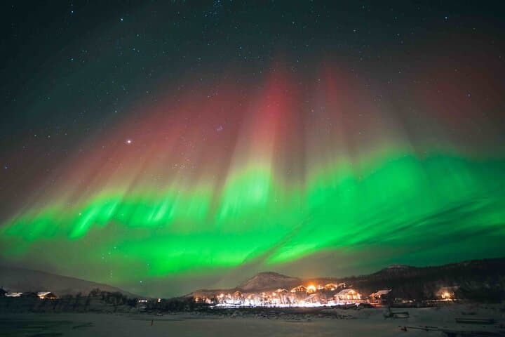 Tromsø Northern Lights Chase: Small-Group Aurora Minivan Tour
