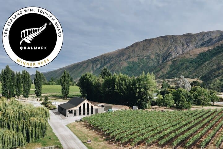 Slow Sips at Kinross: Premium Central Otago Wine Tasting photo 2