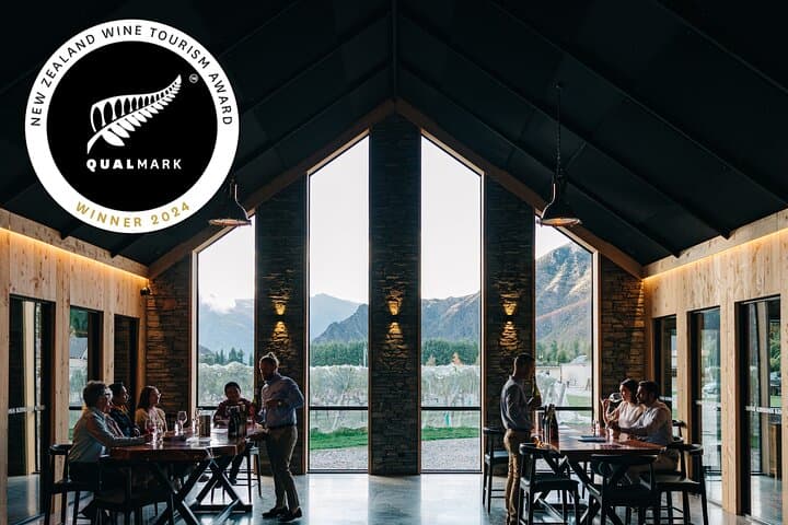 Slow Sips at Kinross: Premium Central Otago Wine Tasting photo 4