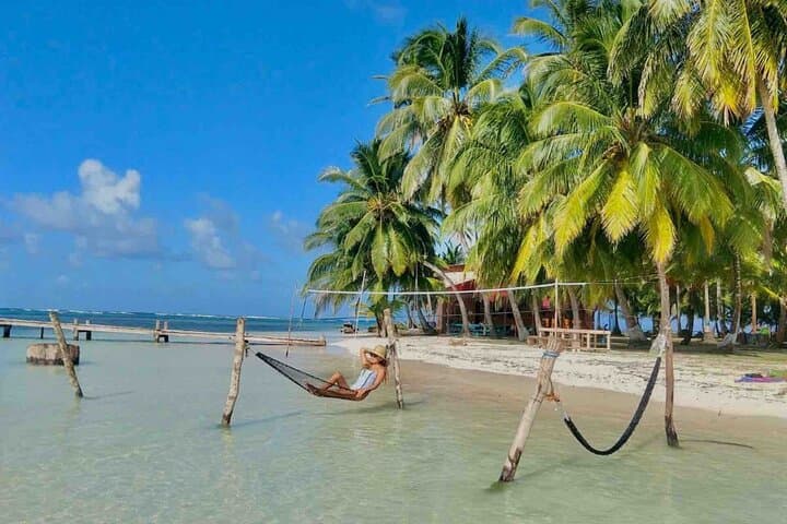 San Blas Islands 2-Day Boat Tour & Overnight on Isla Yansailadup photo 2