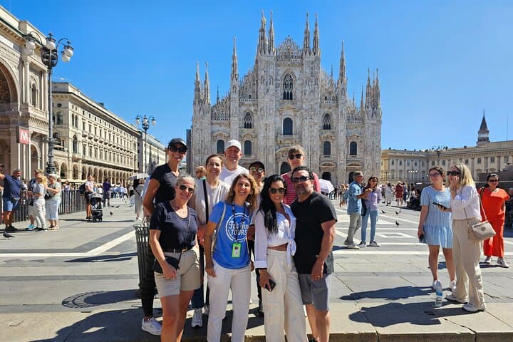 Explore Milan by E‑Bike: Cathedral, Navigli & Sforza Castle Rentals photo 2