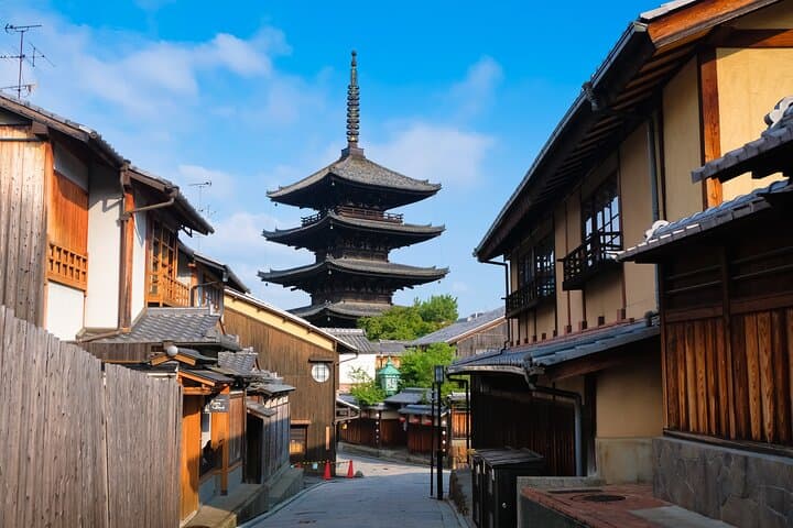 Private 9-Hour Kyoto Walking Tour from Kobe with Licensed Guide