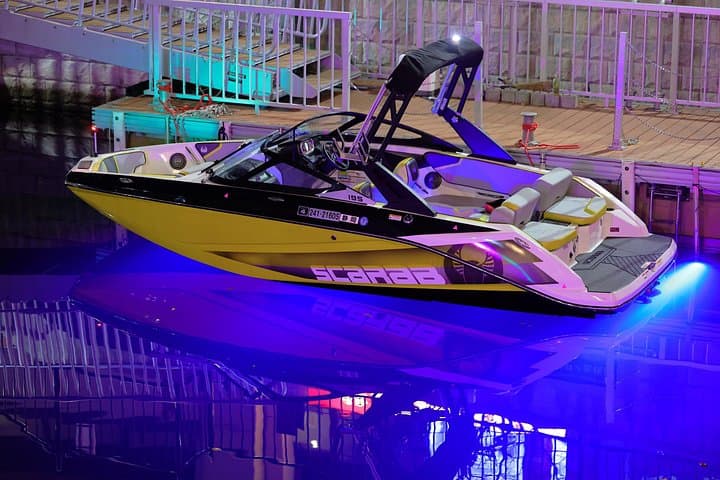 Minato Mirai Jet Boat Cruise: High-Speed Yokohama Bay Adventure photo 2