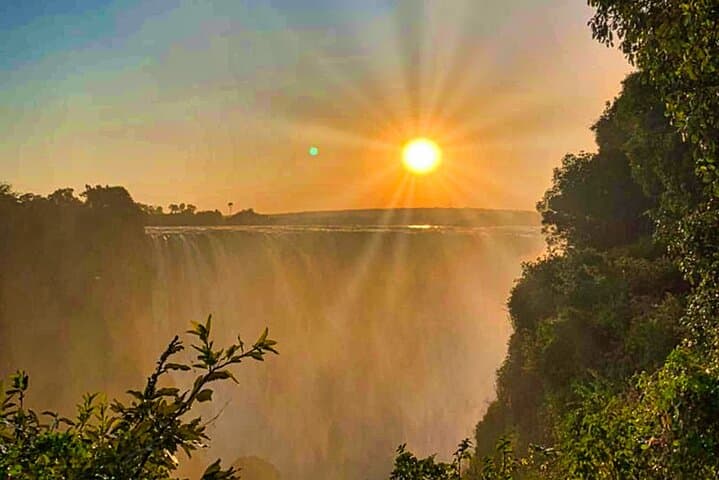Victoria Falls Rainforest Guided Tour: 2–3 Hour Waterfall Walk and Wildlife photo 4