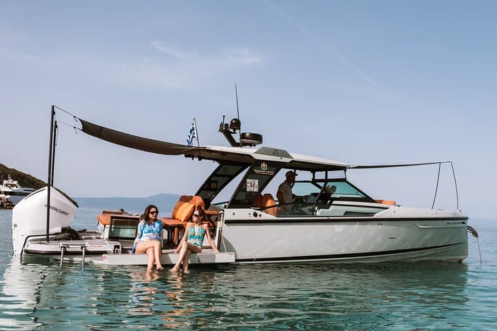 Messinia Yacht Cruise: Full-Day Messinian Oinousses Islands from Kalamata