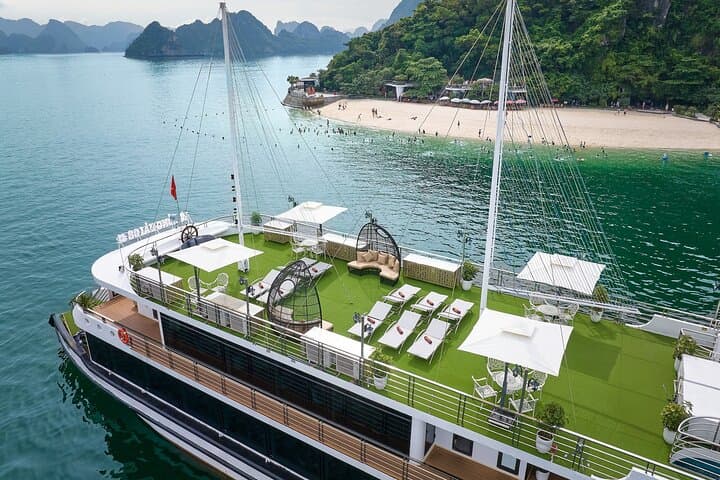 Halong Bay Hercules Premium Day Cruise: Ti Top, Sung Sot & Luon Cave photo 2