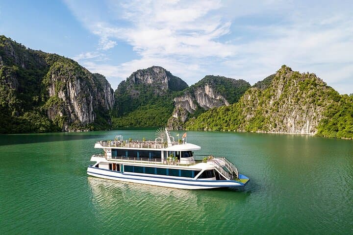 Halong Bay 5-Star Day Cruise from Hanoi: Buffet, Kayak & Sunset Party photo 1