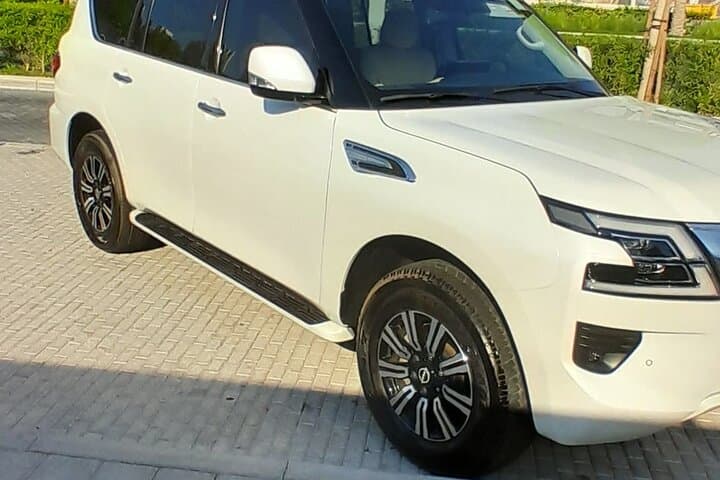 Dubai Full-Day Private Car and Driver Hire — Private Chauffeur Service