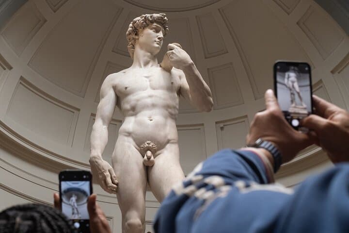 See Michelangelo’s David & Botticelli at the Uffizi — Florence Express Gallery Tour photo 4