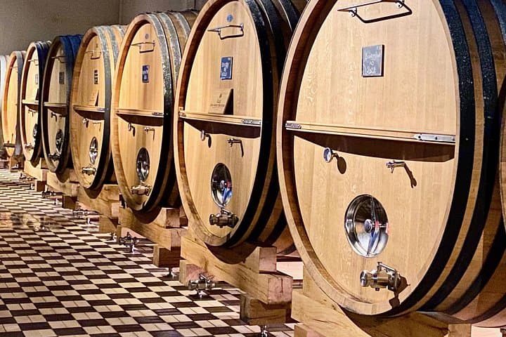 Private 2-Day Champagne & Chablis Tour from Paris — Moët, Veuve Clicquot & Chablis Tastings photo 4