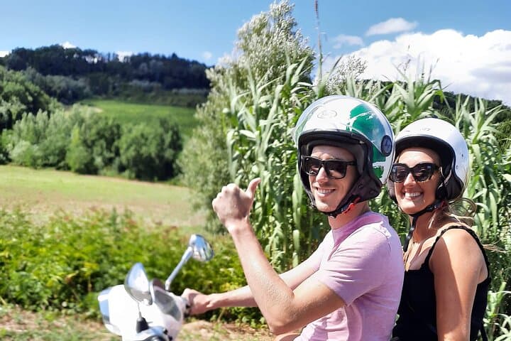 Florence Vespa Passenger Tour: 90-Min City Sights & Tuscan Hills with Wine Windows