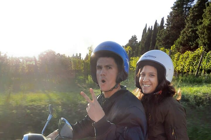 Florence Vespa Passenger Tour: 90-Min City Sights & Tuscan Hills with Wine Windows photo 4