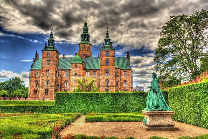 Deluxe Shore Excursion: Half-Day Copenhagen Tour from Cruise Port