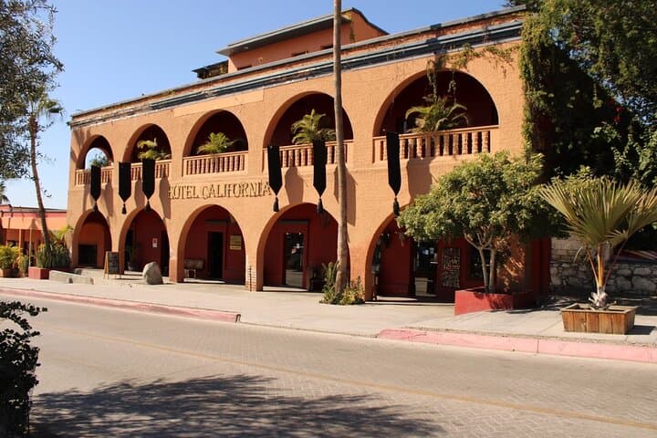 Todos Santos Day Trip from Cabo — Art, History & Local Flavors