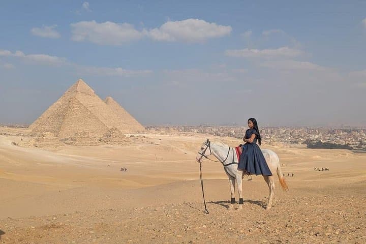 Private Luxury Photo Session at the Pyramids of Giza: Tips, Timing & What to Expect photo 1