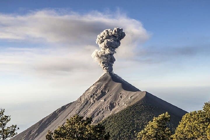 Acatenango 2-Day Camping Adventure: Summit Sunrise & Fuego Views