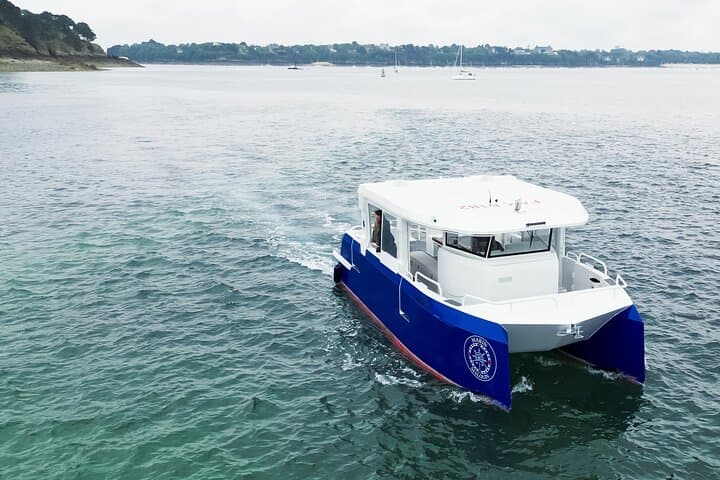Saint-Malo: 90-Min Guided Boat Excursion Around the Ramparts photo 2