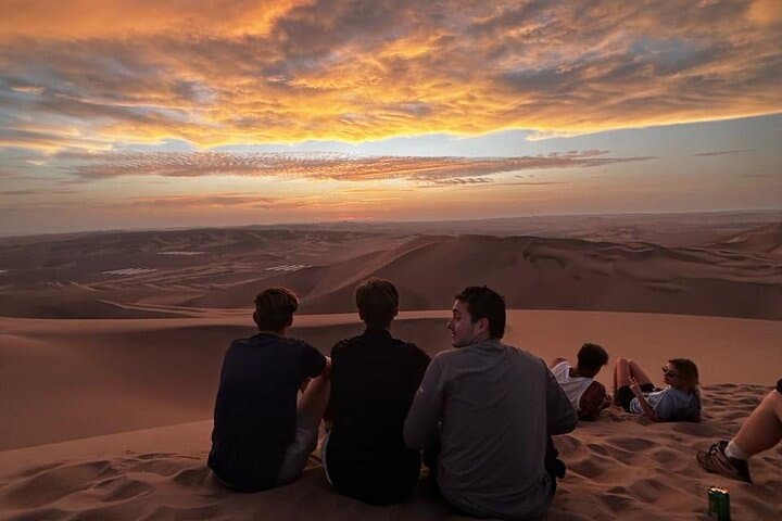 Huacachina Dune Buggy & Sandboarding Sunset Tour from Ica