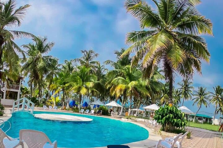 Private Palmarito Beach Day Trip from Cartagena with Lunch & Resort Access photo 4