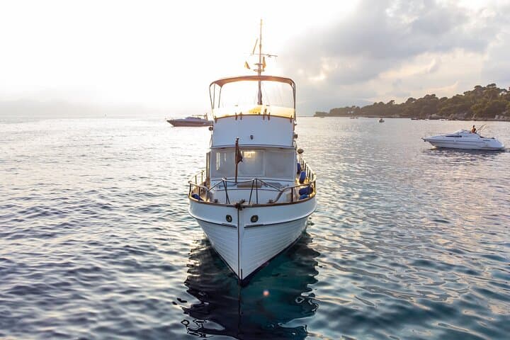 Private Yacht Charter to the Lérins Islands, Cap d'Antibes & Esterel from Cannes photo 4