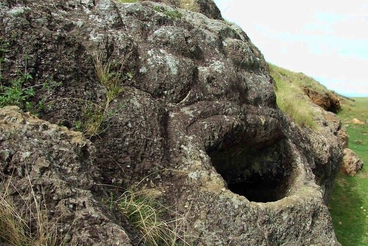 Poike Volcano Hike — Private Easter Island Trek to the Remote Eastern Rim photo 3