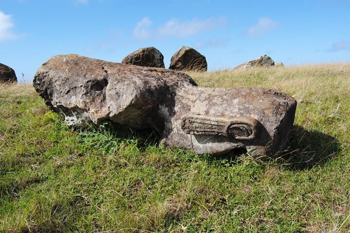 Poike Volcano Hike — Private Easter Island Trek to the Remote Eastern Rim photo 6