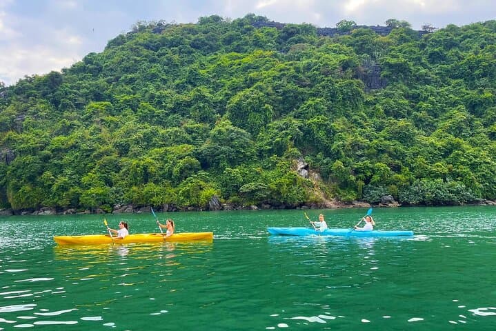Private Canoe Adventure in Lan Ha Bay: Halong Bay's Quiet Lagoons photo 2