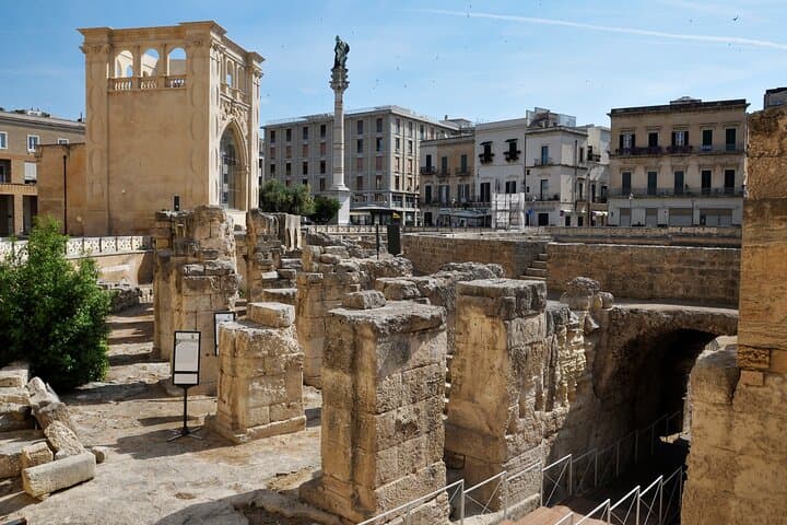 Lecce Baroque Walking Tour: Explore History, Churches & Roman Sites photo 2