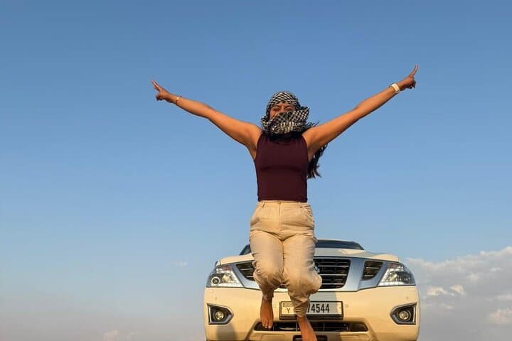 Dubai Evening Desert Safari: Dune Bashing, Sandboarding & Bedouin Camp Experience photo 4